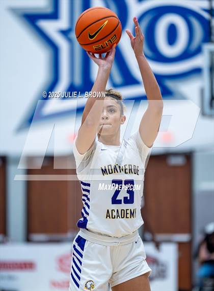 Thumbnail 3 in IMG Academy vs Montverde Academy (Chipotle Nationals Championship) photogallery.