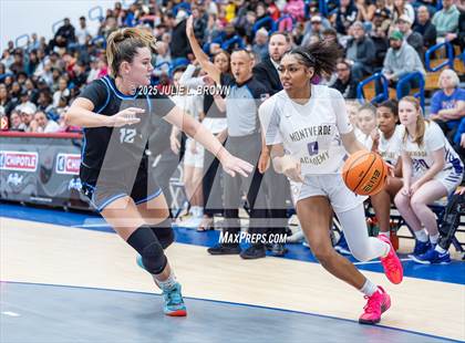 Thumbnail 3 in IMG Academy vs Montverde Academy (Chipotle Nationals Championship) photogallery.