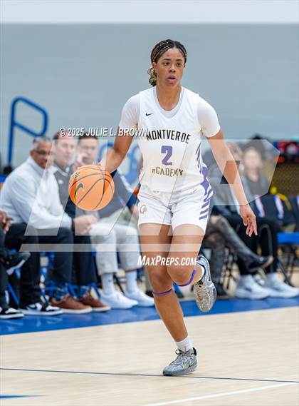Thumbnail 1 in IMG Academy vs Montverde Academy (Chipotle Nationals Championship) photogallery.
