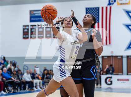 Thumbnail 2 in IMG Academy vs Montverde Academy (Chipotle Nationals Championship) photogallery.