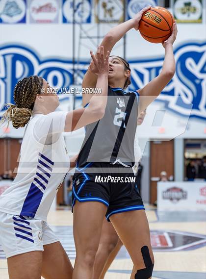 Thumbnail 1 in IMG Academy vs Montverde Academy (Chipotle Nationals Championship) photogallery.