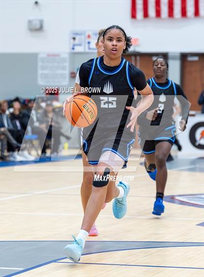 Thumbnail 1 in IMG Academy vs Montverde Academy (Chipotle Nationals Championship) photogallery.