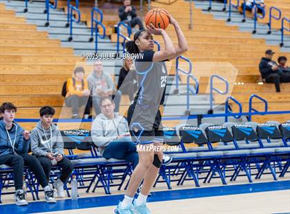 Thumbnail 3 in IMG Academy vs Montverde Academy (Chipotle Nationals Championship) photogallery.