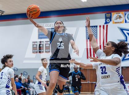 Thumbnail 1 in IMG Academy vs Montverde Academy (Chipotle Nationals Championship) photogallery.