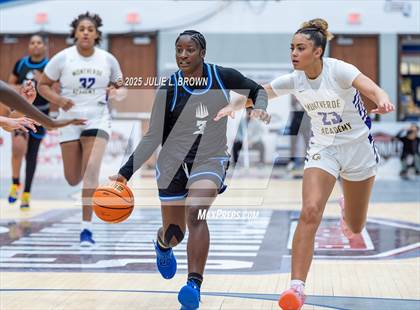 Thumbnail 2 in IMG Academy vs Montverde Academy (Chipotle Nationals Championship) photogallery.