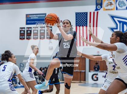Thumbnail 3 in IMG Academy vs Montverde Academy (Chipotle Nationals Championship) photogallery.