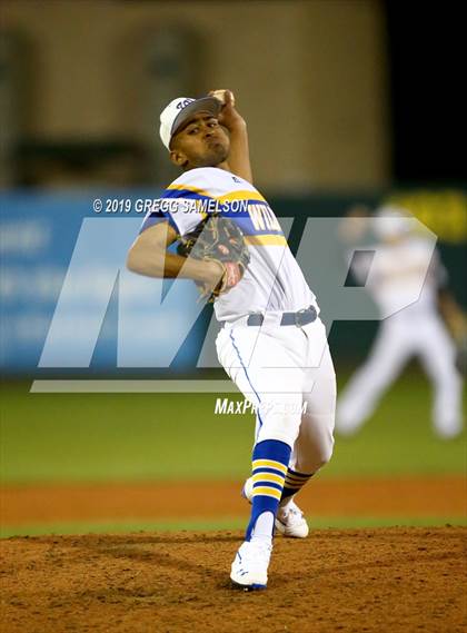 Thumbnail 3 in Capital Christian vs Wood @ Raley Field photogallery.