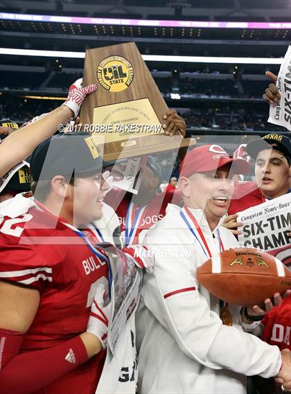 Thumbnail 1 in Kennedale vs. Carthage (UIL 4A Division 1 Final) photogallery.