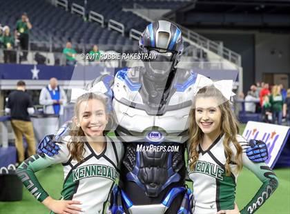 Thumbnail 3 in Kennedale vs. Carthage (UIL 4A Division 1 Final) photogallery.