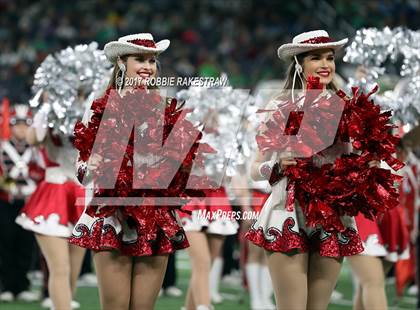 Thumbnail 2 in Kennedale vs. Carthage (UIL 4A Division 1 Final) photogallery.