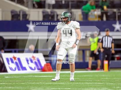 Thumbnail 2 in Kennedale vs. Carthage (UIL 4A Division 1 Final) photogallery.