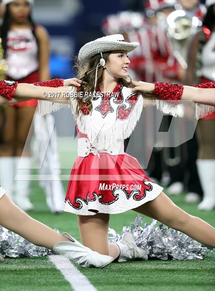 Thumbnail 3 in Kennedale vs. Carthage (UIL 4A Division 1 Final) photogallery.
