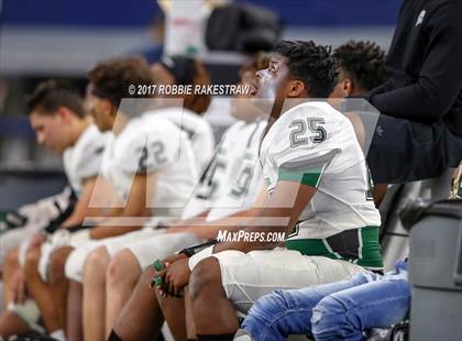 Thumbnail 3 in Kennedale vs. Carthage (UIL 4A Division 1 Final) photogallery.