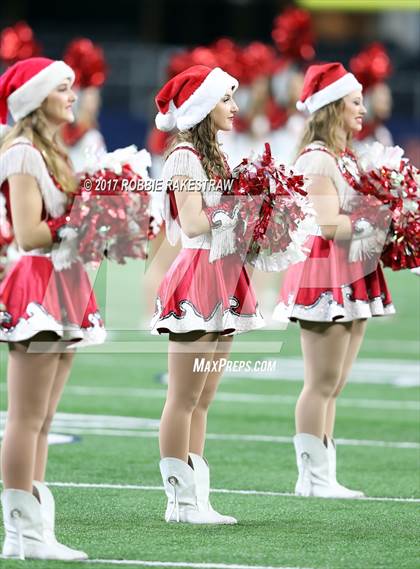 Thumbnail 3 in Kennedale vs. Carthage (UIL 4A Division 1 Final) photogallery.