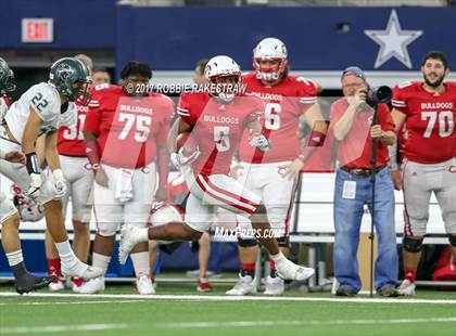 Thumbnail 2 in Kennedale vs. Carthage (UIL 4A Division 1 Final) photogallery.