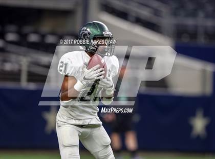Thumbnail 2 in Kennedale vs. Carthage (UIL 4A Division 1 Final) photogallery.