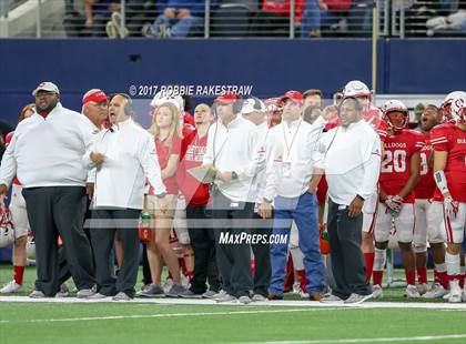 Thumbnail 3 in Kennedale vs. Carthage (UIL 4A Division 1 Final) photogallery.