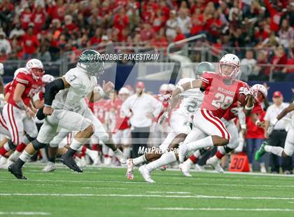 Thumbnail 2 in Kennedale vs. Carthage (UIL 4A Division 1 Final) photogallery.