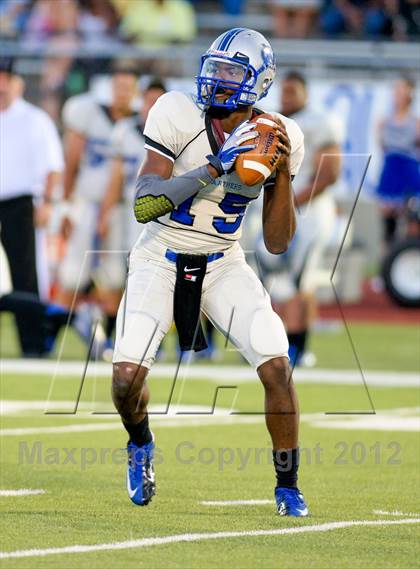 Thumbnail 2 in North Crowley vs. Crowley photogallery.