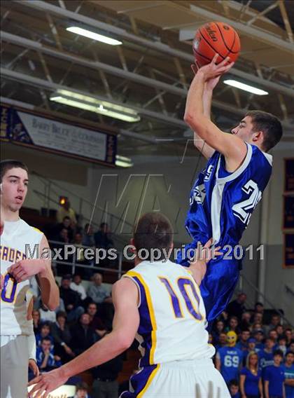 Thumbnail 1 in Lampeter-Strasburg @ Lancaster Catholic photogallery.