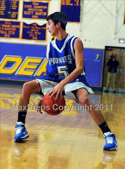 Thumbnail 2 in Lampeter-Strasburg @ Lancaster Catholic photogallery.