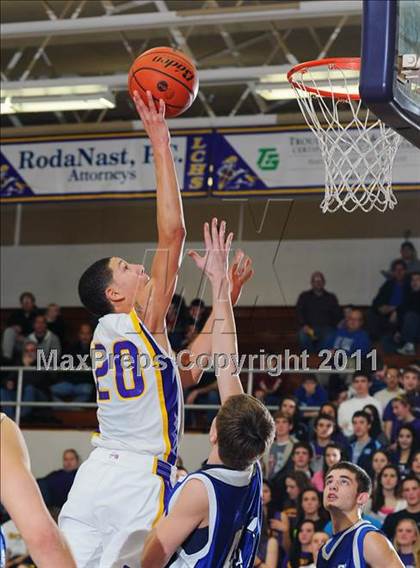 Thumbnail 2 in Lampeter-Strasburg @ Lancaster Catholic photogallery.