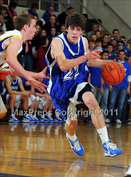 Thumbnail 2 in Lampeter-Strasburg @ Lancaster Catholic photogallery.