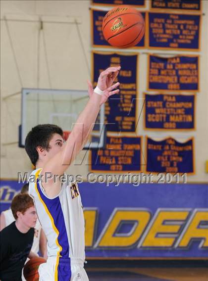 Thumbnail 3 in Lampeter-Strasburg @ Lancaster Catholic photogallery.