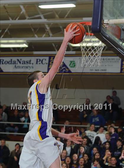 Thumbnail 2 in Lampeter-Strasburg @ Lancaster Catholic photogallery.