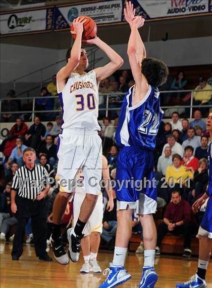 Thumbnail 1 in Lampeter-Strasburg @ Lancaster Catholic photogallery.