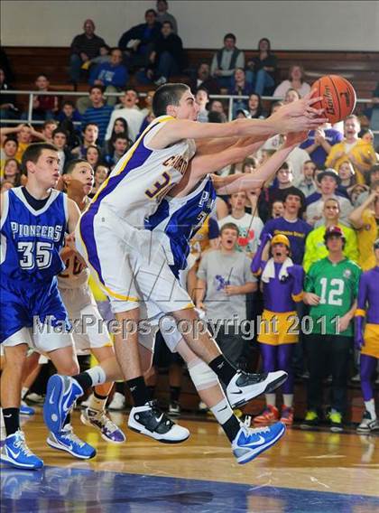 Thumbnail 3 in Lampeter-Strasburg @ Lancaster Catholic photogallery.