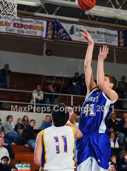 Thumbnail 1 in Lampeter-Strasburg @ Lancaster Catholic photogallery.