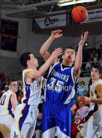 Thumbnail 2 in Lampeter-Strasburg @ Lancaster Catholic photogallery.
