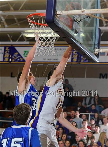 Thumbnail 2 in Lampeter-Strasburg @ Lancaster Catholic photogallery.