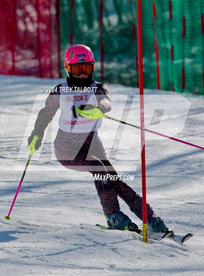 Thumbnail 1 in NYSPHSAA Section V Class A & B Slalom Final (First Run) photogallery.