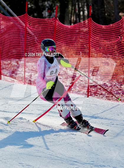 Thumbnail 1 in NYSPHSAA Section V Class A & B Slalom Final (First Run) photogallery.