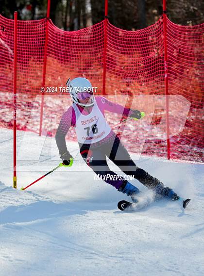 Thumbnail 3 in NYSPHSAA Section V Class A & B Slalom Final (First Run) photogallery.