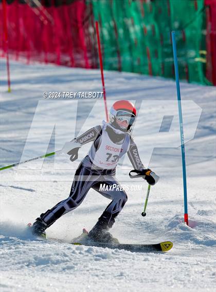 Thumbnail 1 in NYSPHSAA Section V Class A & B Slalom Final (First Run) photogallery.