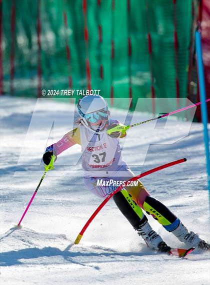 Thumbnail 2 in NYSPHSAA Section V Class A & B Slalom Final (First Run) photogallery.