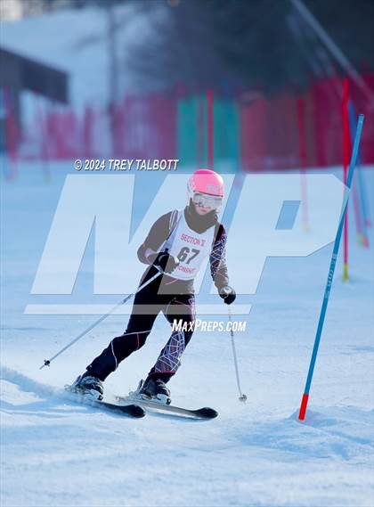 Thumbnail 1 in NYSPHSAA Section V Class A & B Slalom Final (First Run) photogallery.