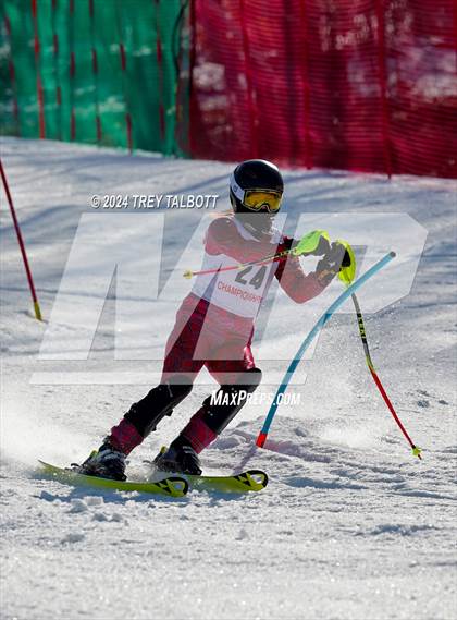 Thumbnail 1 in NYSPHSAA Section V Class A & B Slalom Final (First Run) photogallery.