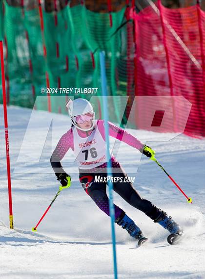 Thumbnail 1 in NYSPHSAA Section V Class A & B Slalom Final (First Run) photogallery.