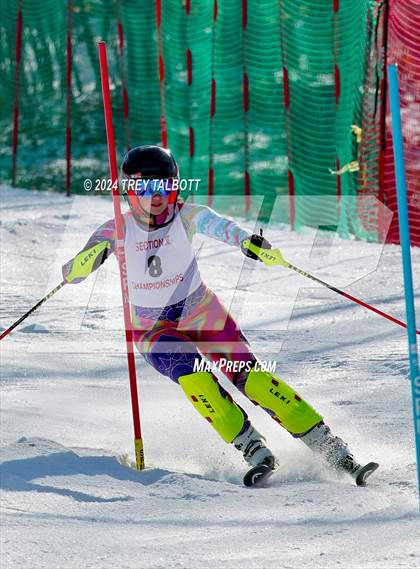 Thumbnail 1 in NYSPHSAA Section V Class A & B Slalom Final (First Run) photogallery.