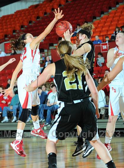 Thumbnail 1 in Paola vs. Fort Scott (KSHSAA State 4A 3rd Place) photogallery.