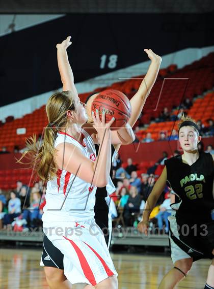 Thumbnail 2 in Paola vs. Fort Scott (KSHSAA State 4A 3rd Place) photogallery.