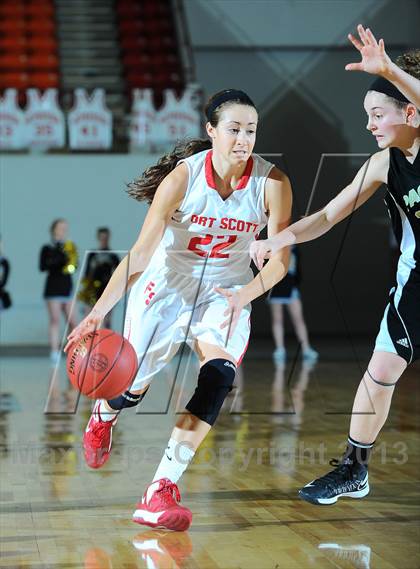 Thumbnail 2 in Paola vs. Fort Scott (KSHSAA State 4A 3rd Place) photogallery.