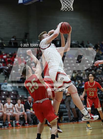 Thumbnail 3 in Judge Memorial vs. Grantsville (UHSAA 3A 3rd Place) photogallery.