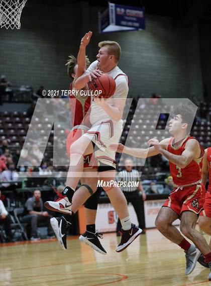Thumbnail 2 in Judge Memorial vs. Grantsville (UHSAA 3A 3rd Place) photogallery.