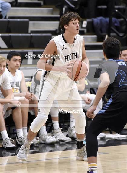 Thumbnail 3 in Villa Park @ Foothill photogallery.
