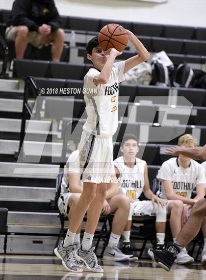 Thumbnail 1 in Villa Park @ Foothill photogallery.